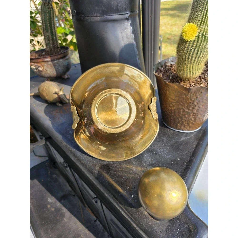 Vintage Brass Flared Basket Bowl w/ Swing Handle & Grapes Mid Century Decor‎